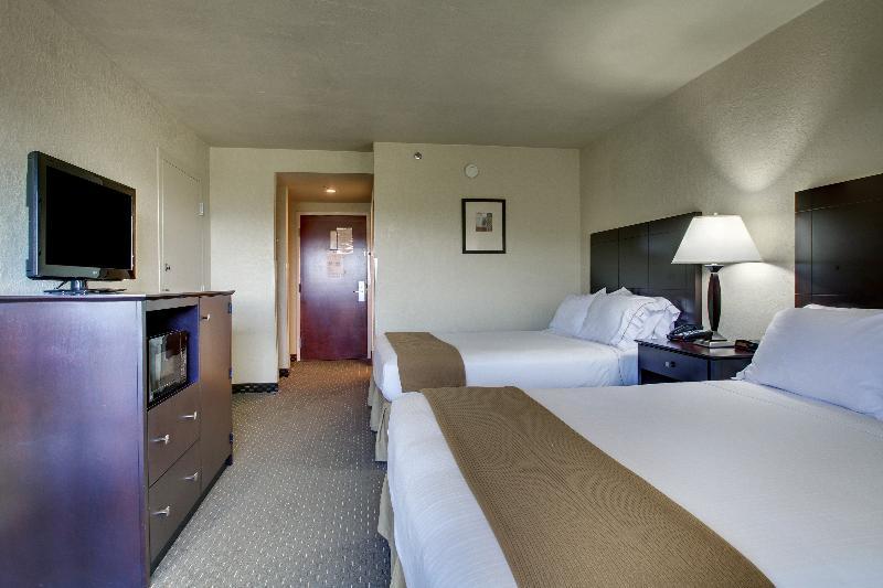 Comfort Inn & Suites Dahlonega University Area Экстерьер фото