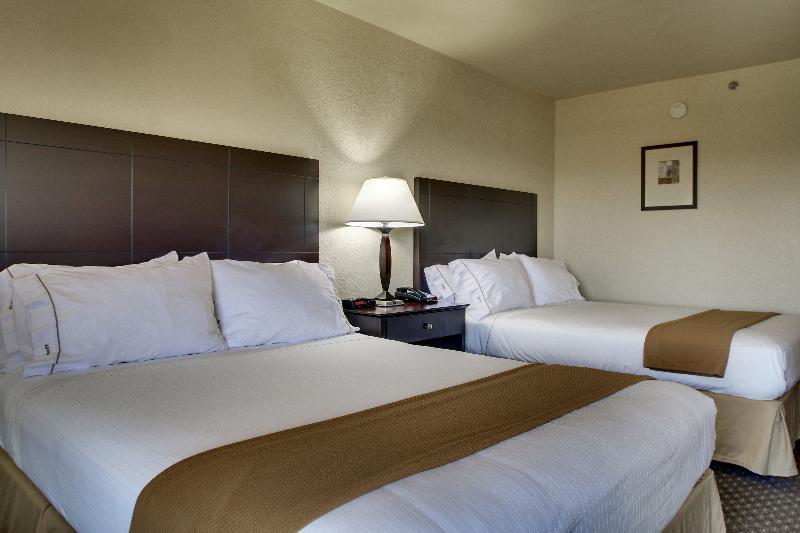 Comfort Inn & Suites Dahlonega University Area Экстерьер фото